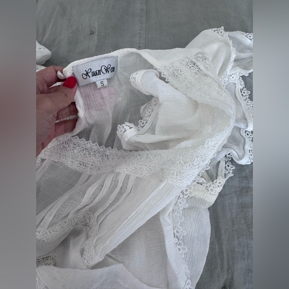 Liv Ruffled Set - Picture 3 of 3